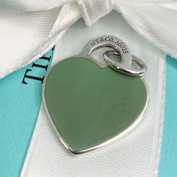 Tiffany & co return to Tiffany turquoise enamel heart “authentication” 925 - Picture 2 of 5